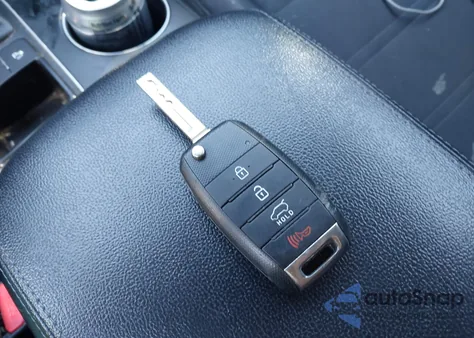 2019 Kia Sorento 2.4L Lx из США, поврежденный, VIN 5XYPG4A37KG434066